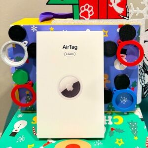 Apple AIRTAGS 4pak
Includes  4 MICKEY airtag HOLDERs